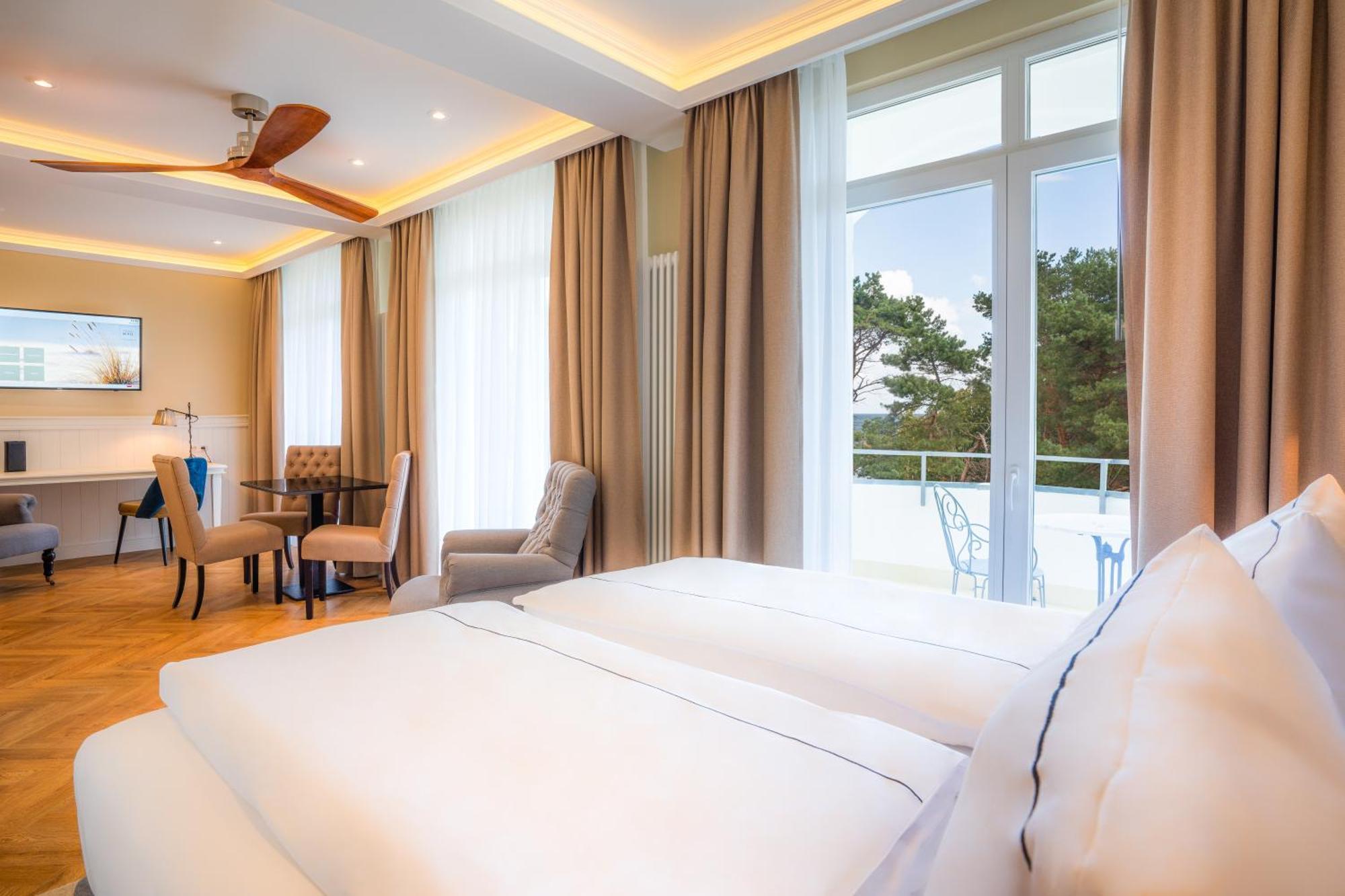 ชตรันด์โฮเทล อาลเบค Hotel Ahlbeck  ภายนอก รูปภาพ