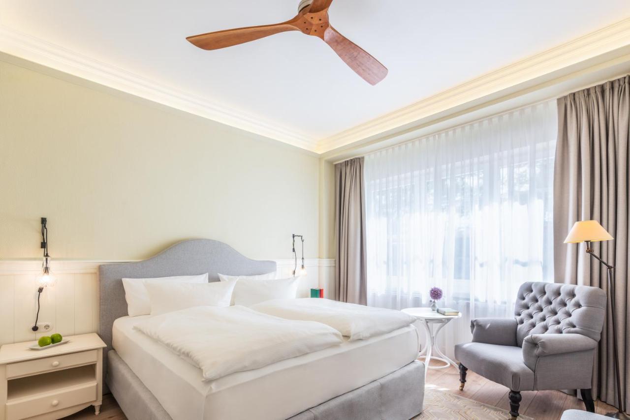 ชตรันด์โฮเทล อาลเบค Hotel Ahlbeck  ภายนอก รูปภาพ